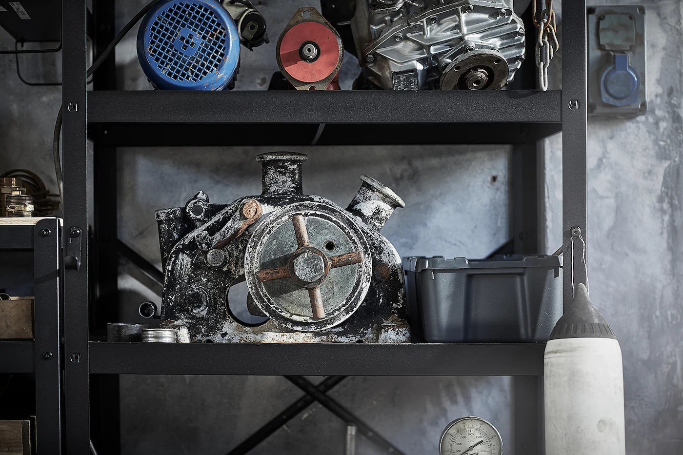 IKEA BROR Shelving Unit Black 100x15 3/4x74 3/4 " 8 IKEA BROR Shelving Unit Black 100x15 3/4x74 3/4 " - Image 6