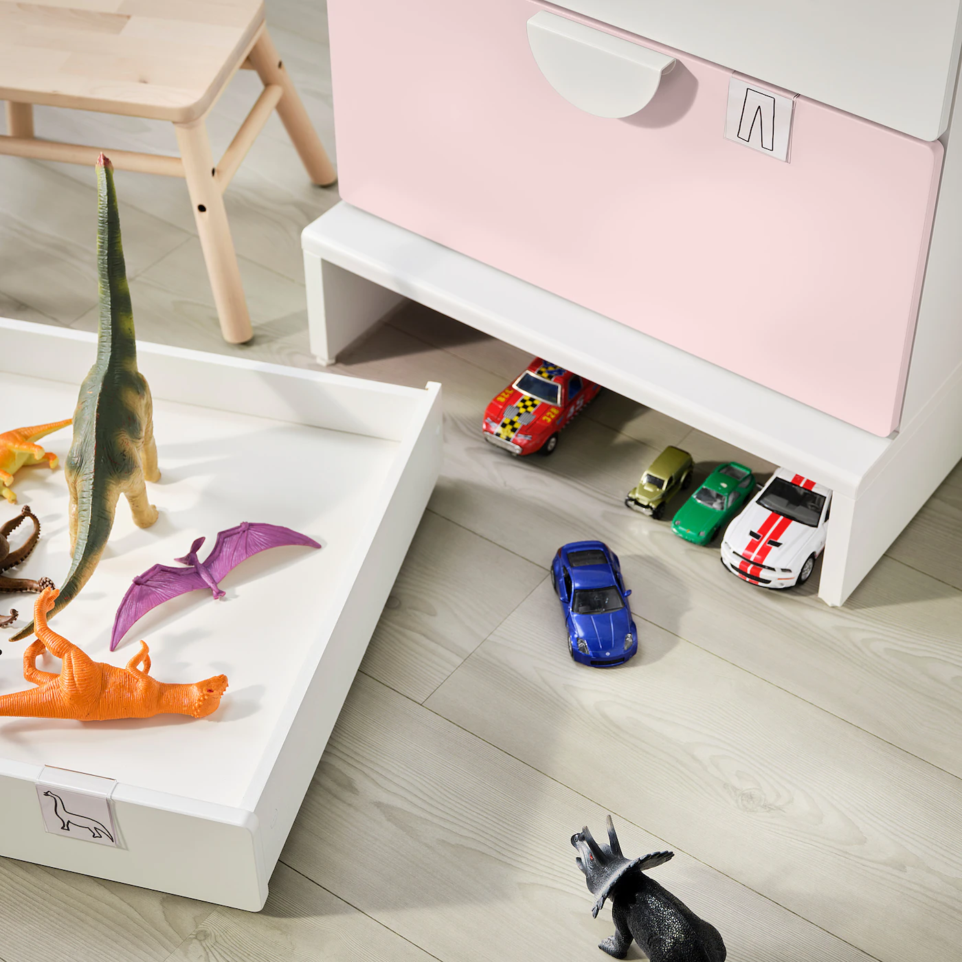 IKEA SMÅSTAD / UPPFÖRA 3drawer Chest White/pale Pink 23 5/8x24 3/4x29 7/8 " 5 IKEA SMÅSTAD / UPPFÖRA 3drawer Chest White/pale Pink 23 5/8x24 3/4x29 7/8 " - Image 3